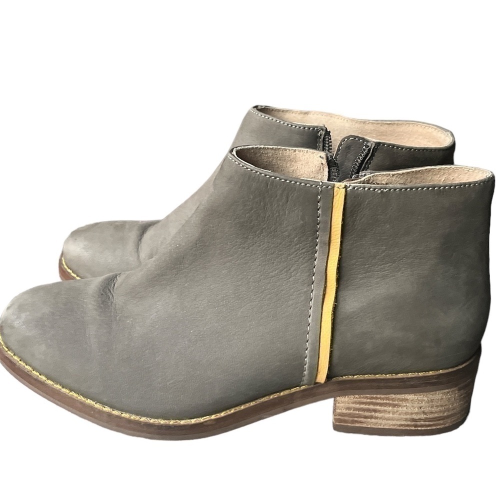 Seychelles Women's Resemblance Ankle Boot, Taupe/Yellow, size 7 US - Picture 2 of 7